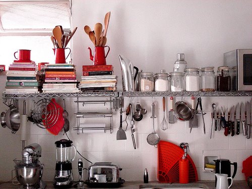 Cómo decorar cocinas pequeñas: espacio de almacenamiento o ...