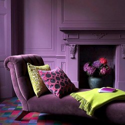 decoracion-color-purpura-toques-alegres
